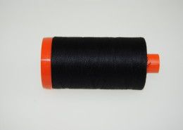 Aurifil Garn 2692 Black