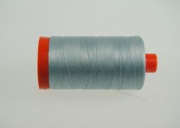 Aurifil Garn 5007 Light Grey Blue